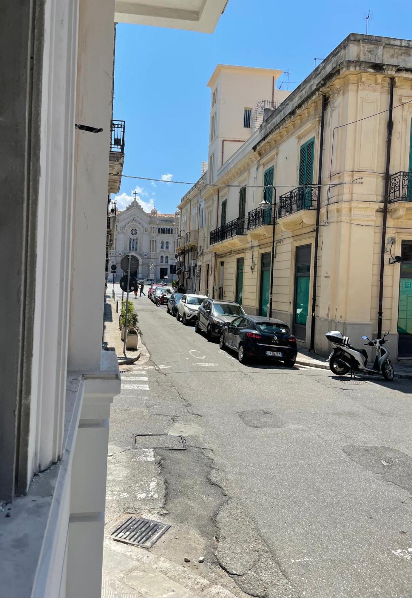 ホテル La Cattedrale レッジョ・ディ・カラブリア エクステリア 写真