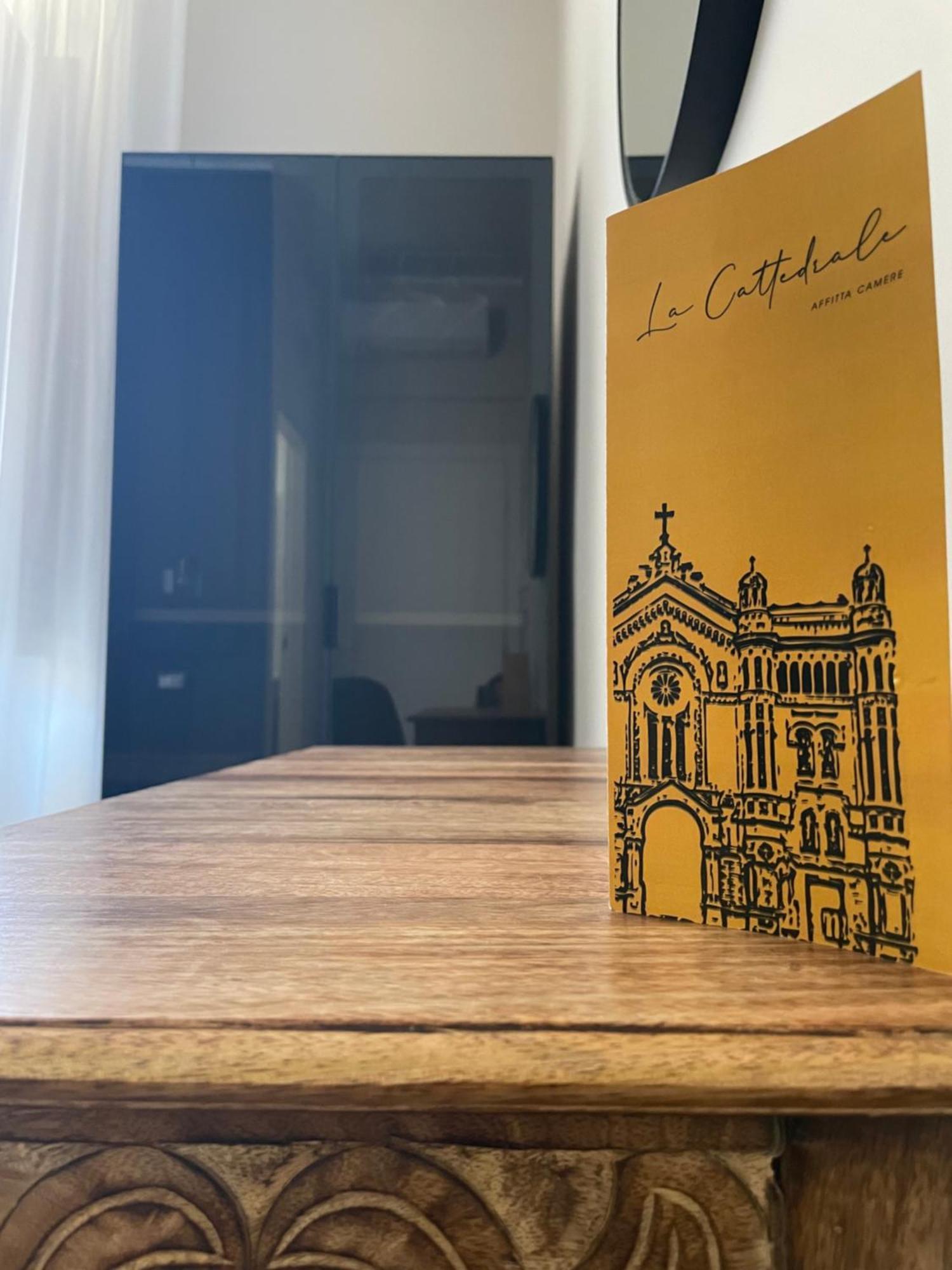 ホテル La Cattedrale レッジョ・ディ・カラブリア エクステリア 写真